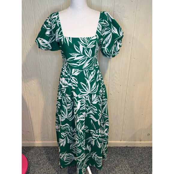 Meadow Rhodes Dress Size M Green White Floral Print - Picture 1 of 10